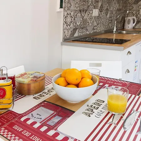 Barcelo 21: Centrally Located Attic With Terrace And Retreat Apartment Malaga
