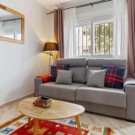 Barcelo 21: Centrally Located Attic With Terrace And Retreat Apartment *