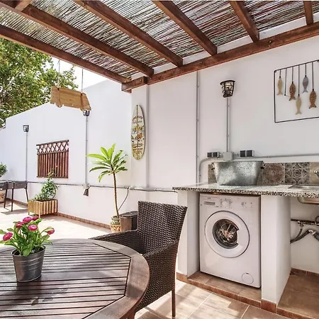 Barcelo 21: Centrally Located Attic With Terrace And Retreat *