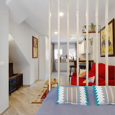 Barcelo 21, Parking On Request, Atico With Terrace & With Patio, Center, Breakfast Included, Quite Neighborhood, Bc * Малага