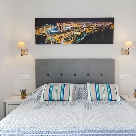 Barcelo 21: Centrally Located Attic With Terrace And Retreat *