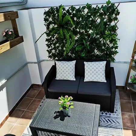 Barcelo 21: Centrally Located Attic With Terrace And Retreat Apartment Malaga