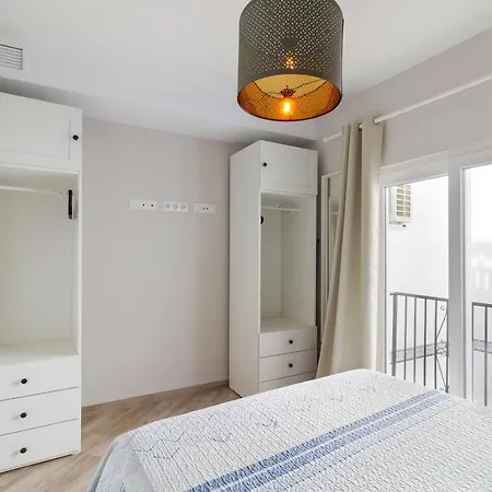 Barcelo 21, Parking On Request, Atico With Terrace Center, Quite, Bc Màlaga